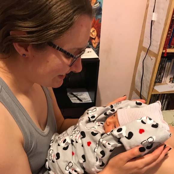 Meet your Posh Ambassador, Lauren 🤗 - Picture 6 of 8